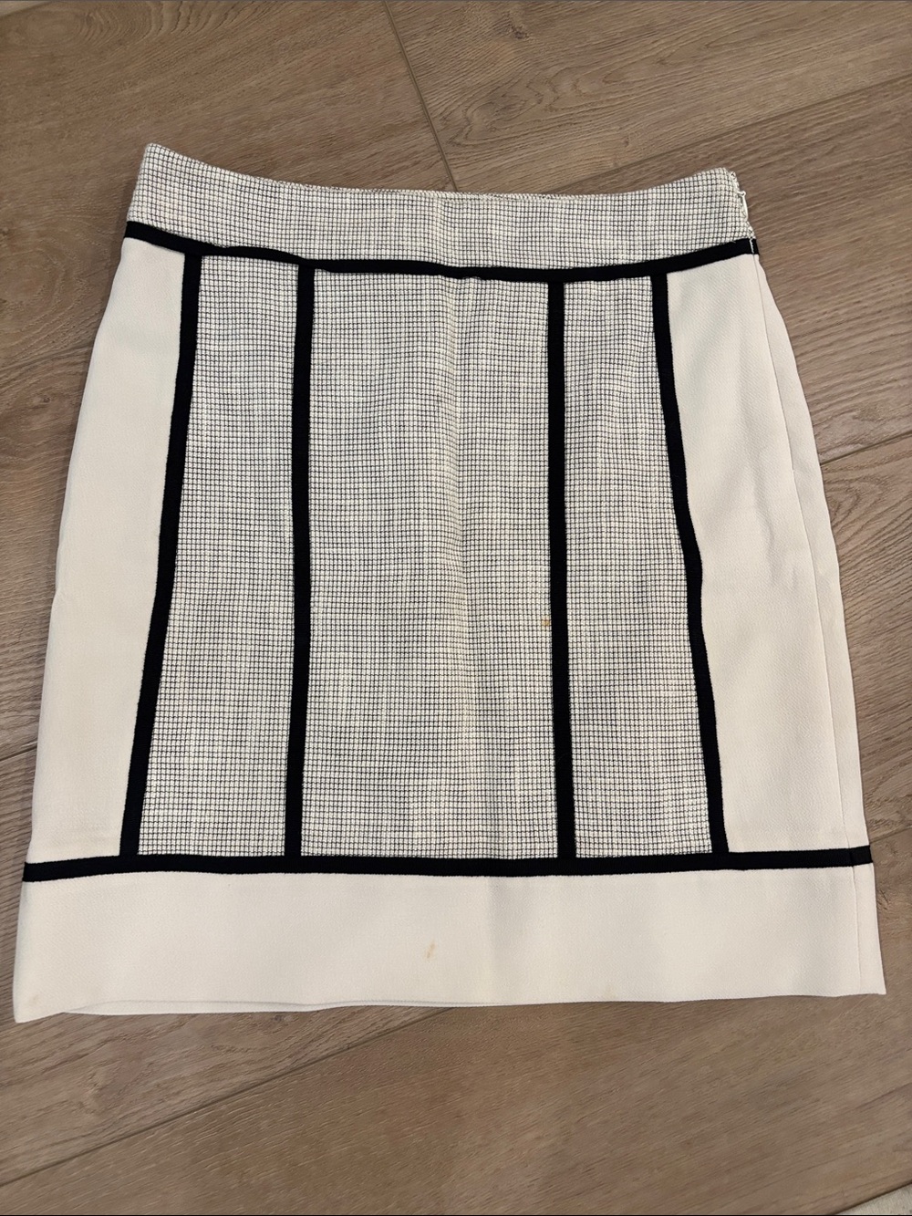 Ann Taylor Cream Pencil Skirt with Black Trim